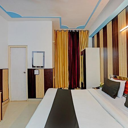 Hotel O Greno House Near Pvr Ansal Plaza Велика Нойда Екстер'єр фото